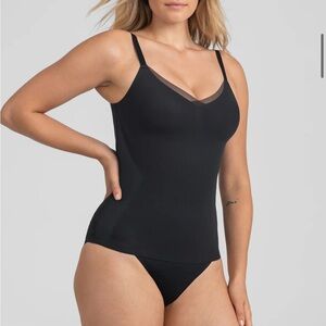 HONEYLOVE CrossOver Cami NWT! 
Size Small - Black